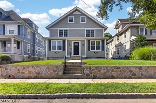 18 Walnut St, Summit, NJ 07901 - Photo 1