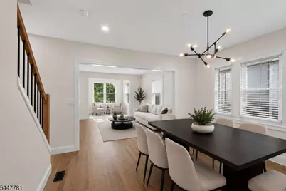 18 Walnut St #B, Summit, NJ 07901 - Photo 5