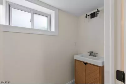 18 Walnut St #B, Summit, NJ 07901 - Photo 17