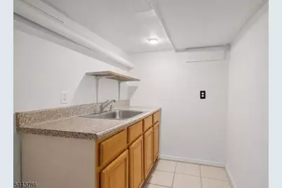 526 E 25th St, Paterson, NJ 07514 - Photo 19