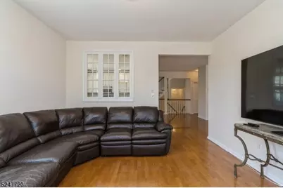 605 Binghampton Ln, Livingston, NJ 07039 - Photo 15