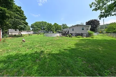 58 Grove St, Wanaque, NJ 07465 - Photo 23