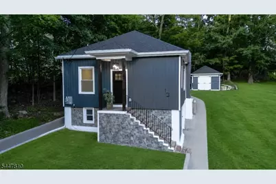 13 Maine St, Jefferson Township, NJ 07849 - Photo 1