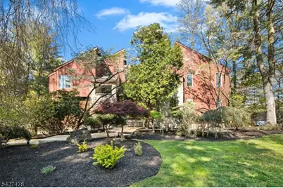 25 Ravenswood Ln, Scotch Plains Township, NJ 07076 - Photo 1
