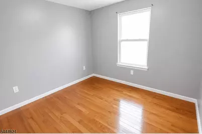 572 South 11th St #3, Newark, NJ 07103 - Photo 7