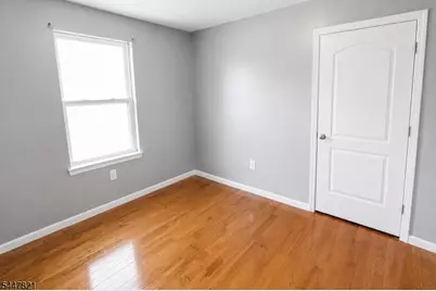 572 South 11th St #3, Newark, NJ 07103 - Photo 21