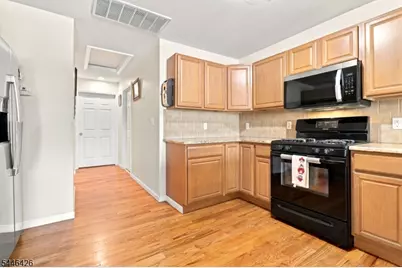 372 Nelson Ave, Elizabeth, NJ 07202 - Photo 7