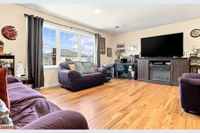 372 Nelson Ave, Elizabeth, NJ 07202 - Photo 3