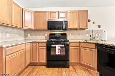 372 Nelson Ave, Elizabeth, NJ 07202 - Photo 9