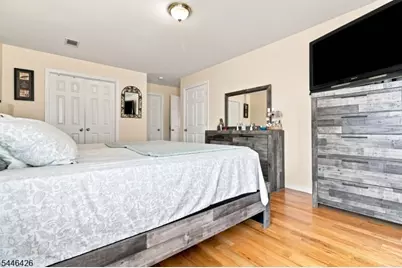 372 Nelson Ave, Elizabeth, NJ 07202 - Photo 17
