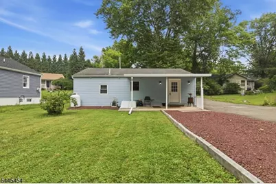 312 6th St, Belvidere, NJ 07823 - Photo 23