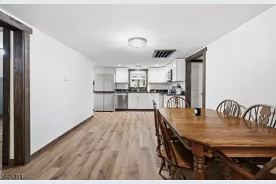 312 6th St, Belvidere, NJ 07823 - Photo 9