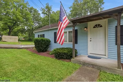 312 6th St, Belvidere, NJ 07823 - Photo 5