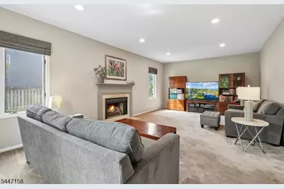 1 Witzling Ct, Raritan Township, NJ 08822 - Photo 7
