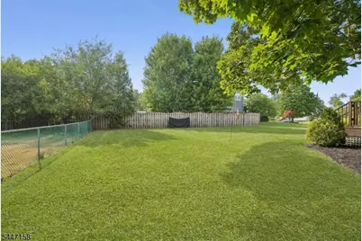 1 Witzling Ct, Raritan Township, NJ 08822 - Photo 3