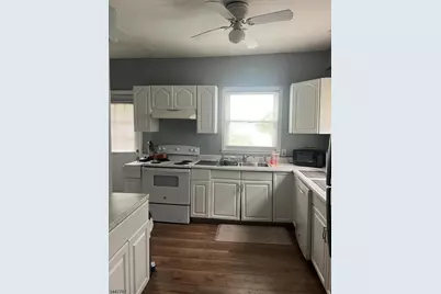 224 W 3rd Ave, Roselle, NJ 07203 - Photo 3