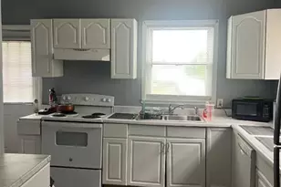 224 W 3rd Ave, Roselle, NJ 07203 - Photo 3