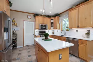 4 Muirhead Ct, Montgomery Township, NJ 08502 - Photo 9