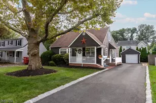 13 Sunset Dr, Clark Township, NJ 07066 - Photo 1