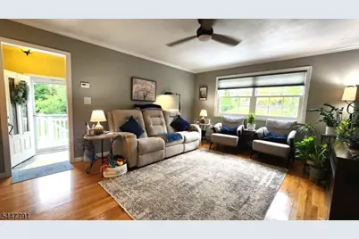 101 New Jersey Ave, Jefferson Township, NJ 07849 - Photo 9