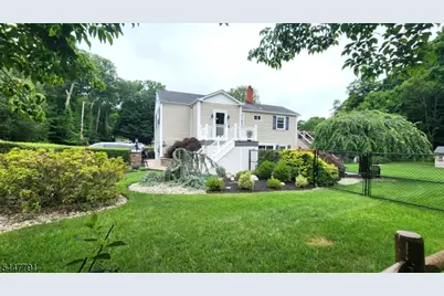 101 New Jersey Ave, Jefferson Township, NJ 07849 - Photo 5