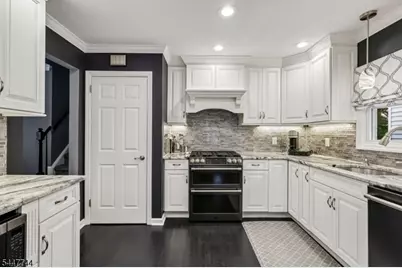 26 Westland Rd, Verona, NJ 07044 - Photo 9