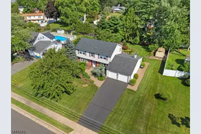 11 Marigold Ln, Franklin Township, NJ 08873 - Photo 3
