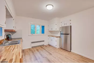 50 Forest Ave, Franklin Township, NJ 08540 - Photo 7
