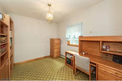 21 Bates Dr, Fairfield, NJ 07004 - Photo 17