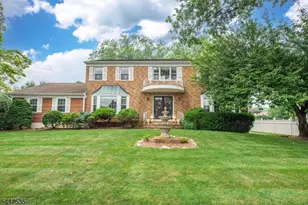 21 Bates Dr, Fairfield, NJ 07004 - Photo 31