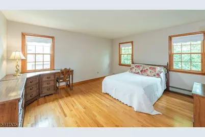 21 Bates Dr, Fairfield, NJ 07004 - Photo 23