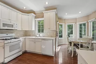 1070 Smith Manor Blvd, West Orange Township, NJ 07052 - Photo 15