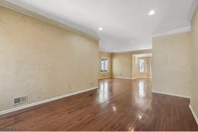 1070 Smith Manor Blvd, West Orange Township, NJ 07052 - Photo 9