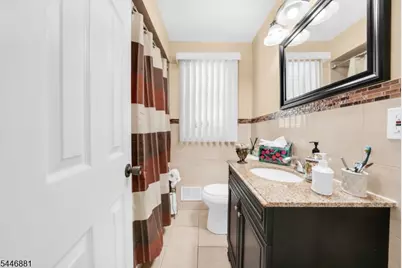 1241 Gurd Ave, Hillside, NJ 07205 - Photo 13