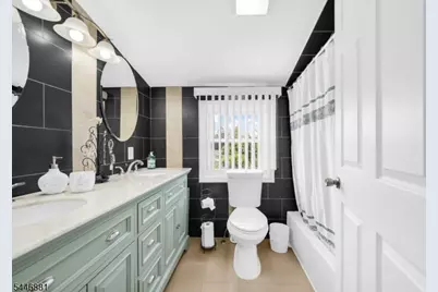1241 Gurd Ave, Hillside, NJ 07205 - Photo 15