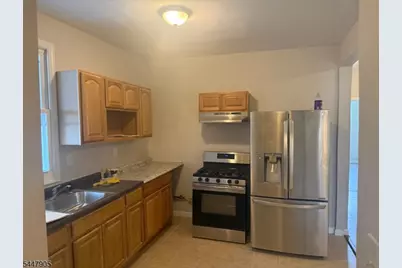 186 N 17th St #1, East Orange, NJ 07017 - Photo 3