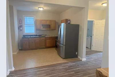 186 N 17th St #1, East Orange, NJ 07017 - Photo 9