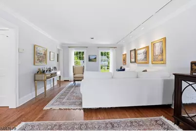 11 Briarwood Ct, Woodcliff Lake, NJ 07677 - Photo 11