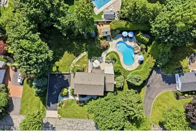 11 Briarwood Ct, Woodcliff Lake, NJ 07677 - Photo 37