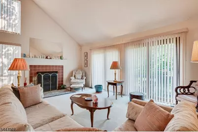 117 Kingsberry Dr, Franklin Township, NJ 08873 - Photo 11
