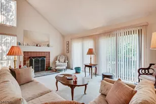 117 Kingsberry Dr, Franklin Township, NJ 08873 - Photo 11