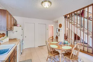 117 Kingsberry Dr, Franklin Township, NJ 08873 - Photo 13