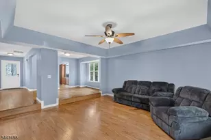 352 Cotswold Pl, Franklin Township, NJ 08873 - Photo 11