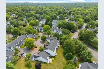 352 Cotswold Pl, Franklin Township, NJ 08873 - Photo 27