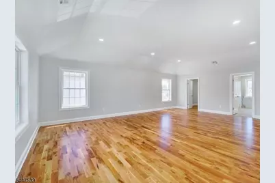 735 Vernon Ave, Kenilworth, NJ 07033 - Photo 23