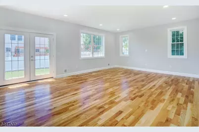 735 Vernon Ave, Kenilworth, NJ 07033 - Photo 35