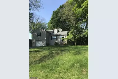 41 Beechwood Rd, Florham Park, NJ 07932 - Photo 1