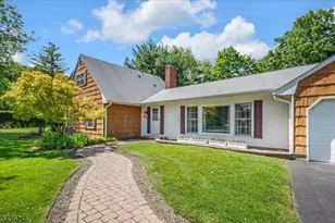 1097 Cambridge Ln, Bridgewater, NJ 08807 - Photo 5