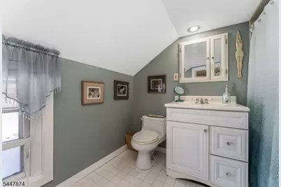 40 Sergeantsville Road, Raritan Township, NJ 08822 - Photo 19
