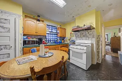 322 Hickory St, Kearny, NJ 07032 - Photo 13